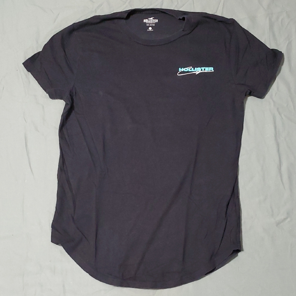 Hollister Black Tee with Logo & Large Graphic On Back.